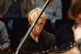 (c)%202015%20jazzfest%20bonn,%20lutz%20voigtla%cc%88nder%20(2)